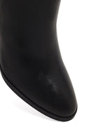 Woman Black Zip Closure Thick-Heeled Leather Boots | Derimod