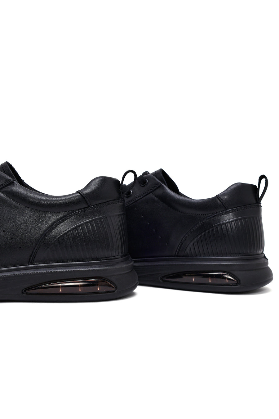 Male Black Lace-Up Leather Sneaker