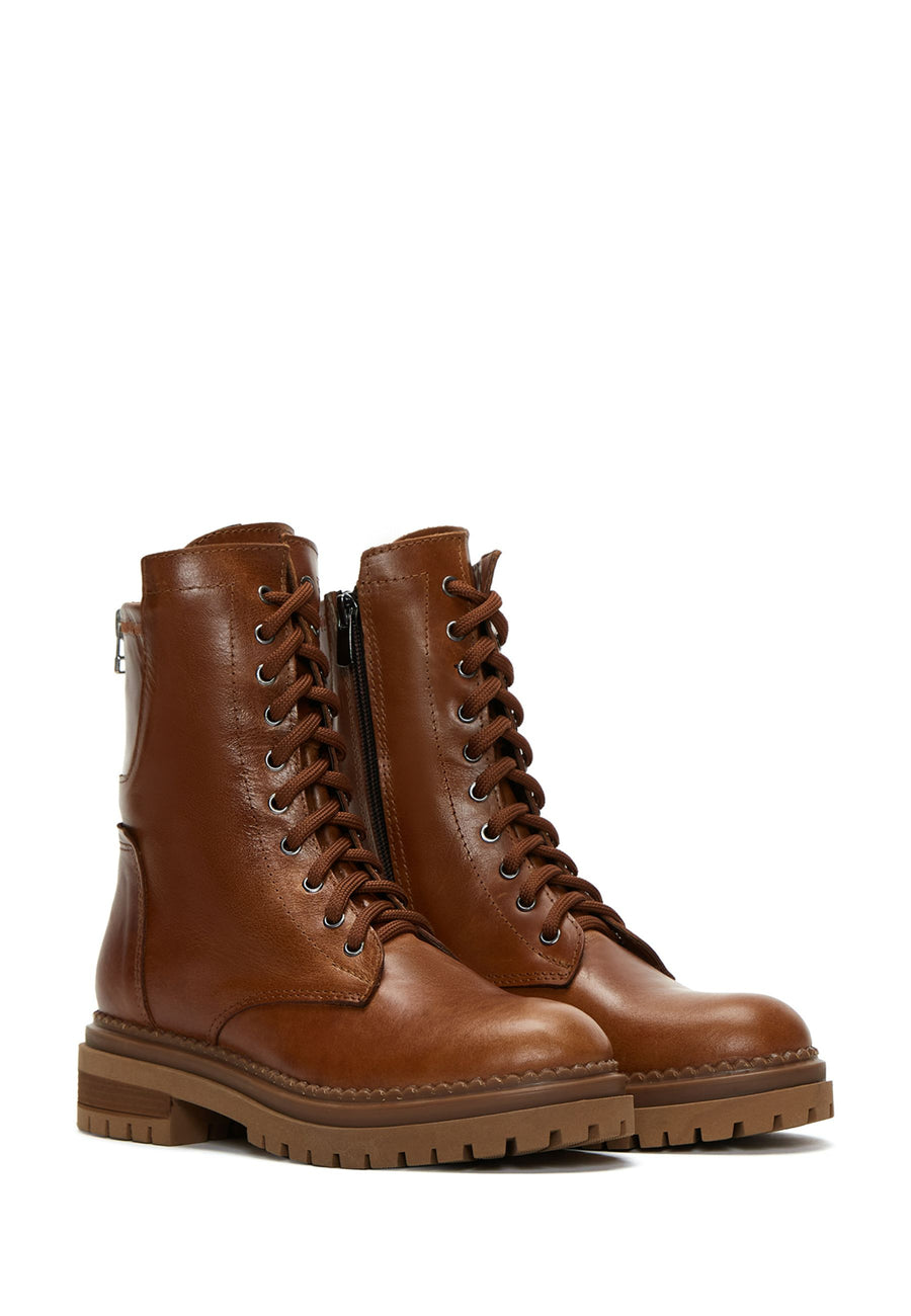 Women's Tan Leather Zippered Flat Boots