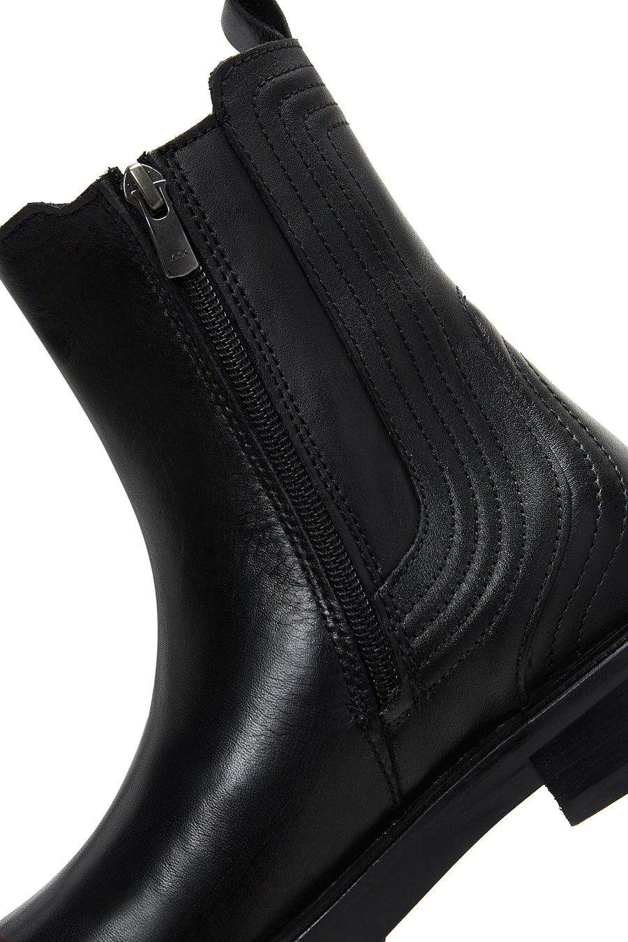 Women's Black Leather Zippered Chelsea Boots