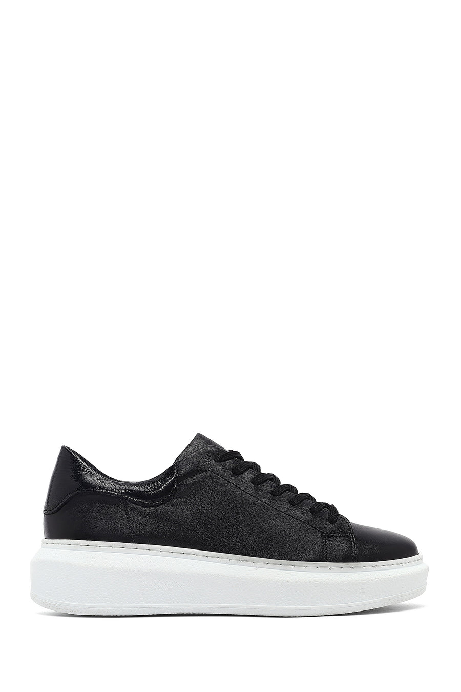 Woman Black Laced Thick Sole Leather Sneakers 25AFD370114 | Derimod