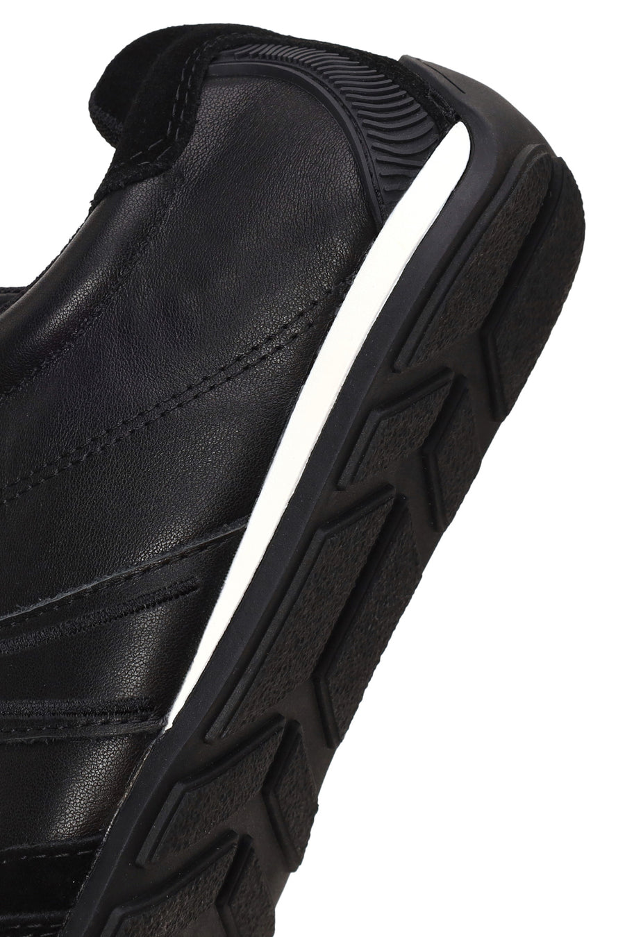 Kadın Siyah Bağcıklı Charmlı Leopar Deri Sneaker