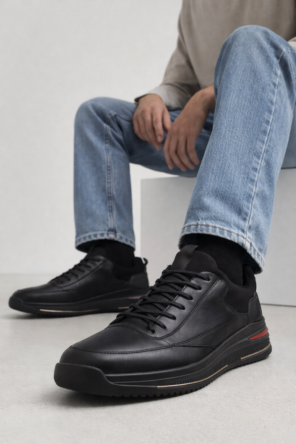 Erkek Siyah Bağcıklı Deri Sneaker