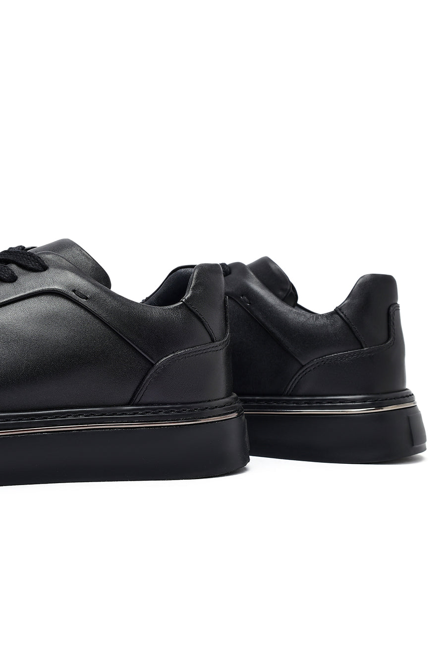 Men's Black Lace-Up Thick Sole Leather Sneakers
