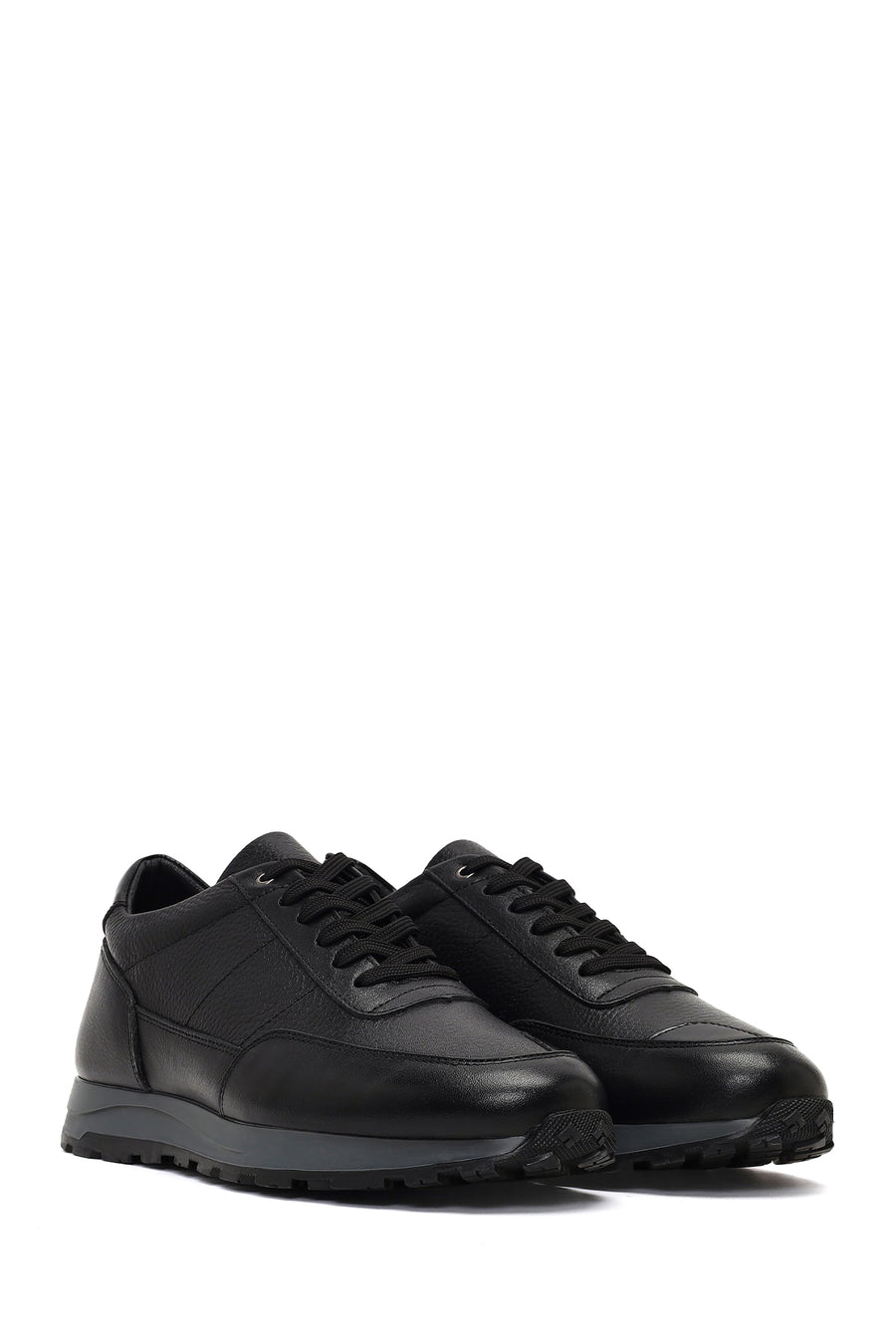 Men's Black Lace-Up Leather Casual Sneaker