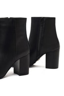 Woman Black Zip Closure Thick-Heeled Leather Boots | Derimod