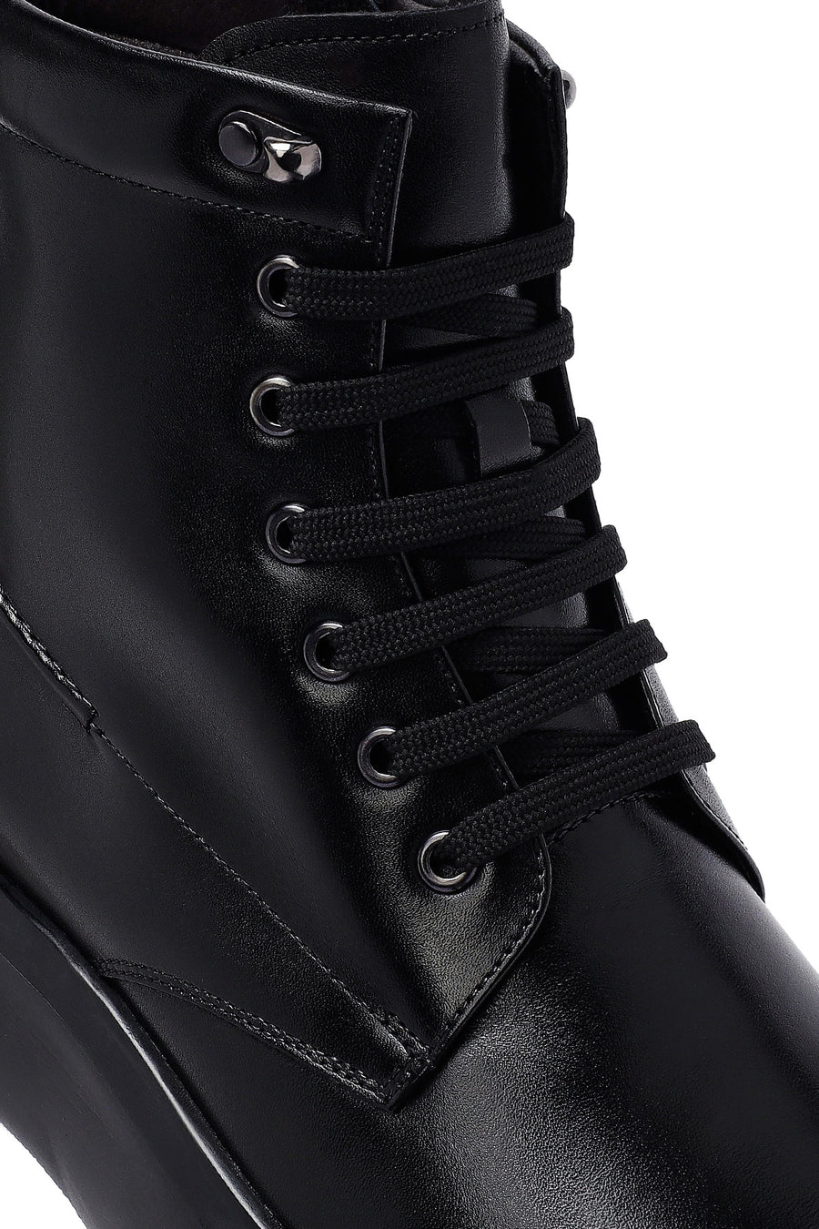Men's Black Zippered Thick Sole Leather Boat