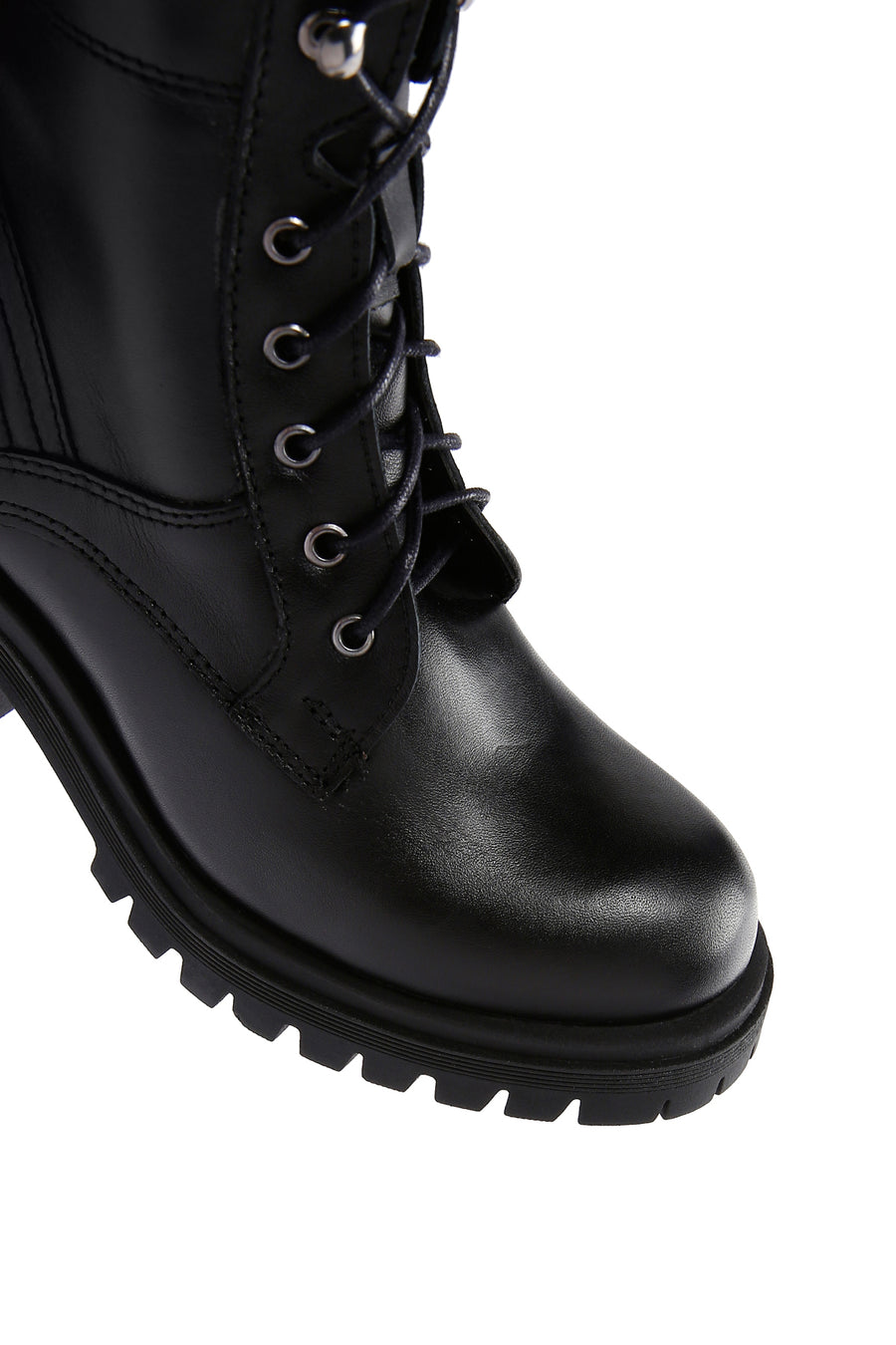 Women's Black Leather Zippered Heeled Boots