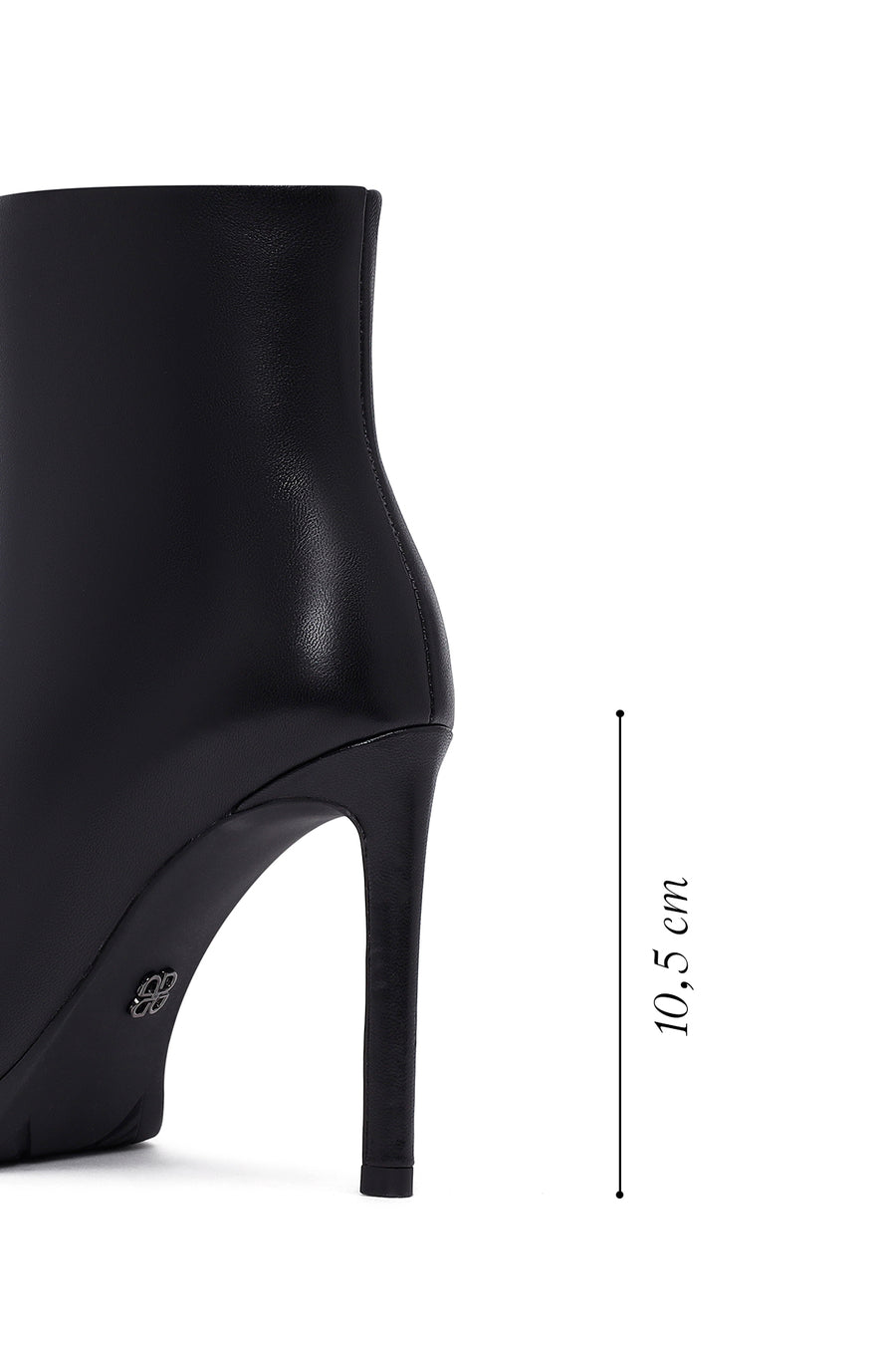 Woman Black Zip Closure High Thin-Heeled Leather Boots