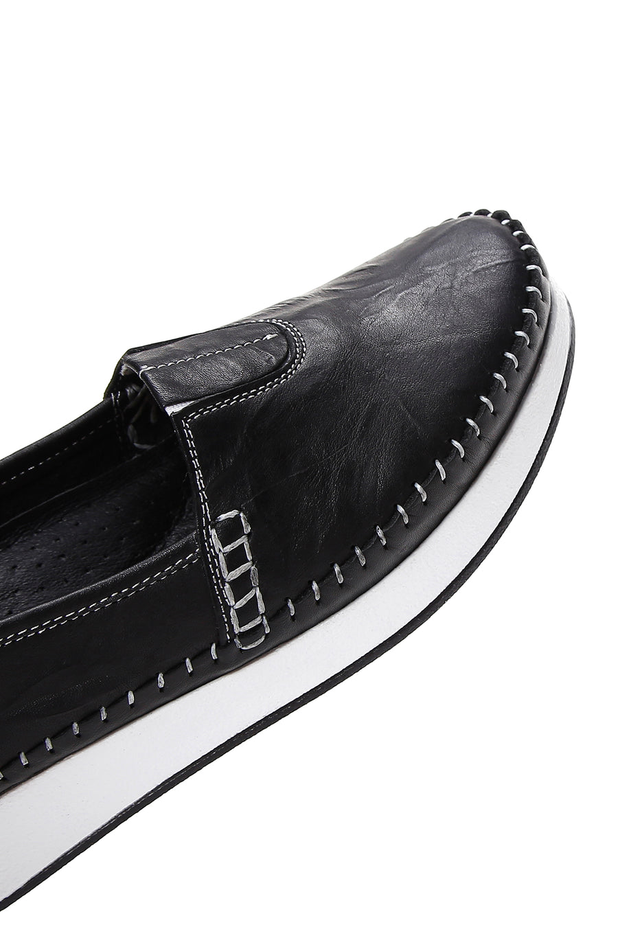 Women's Black Leather Comfort Loafer