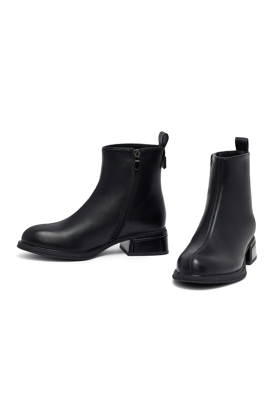 Woman Black Zip Closure Boots