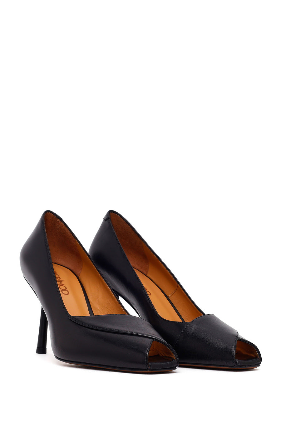 Woman Black Thin-Heeled Leather Stiletto