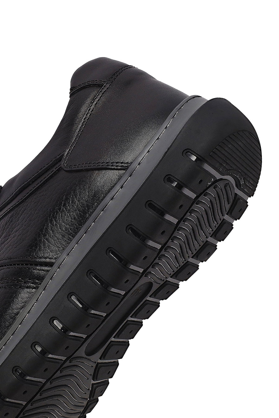 Men's Black Lace-Up Leather Sneaker