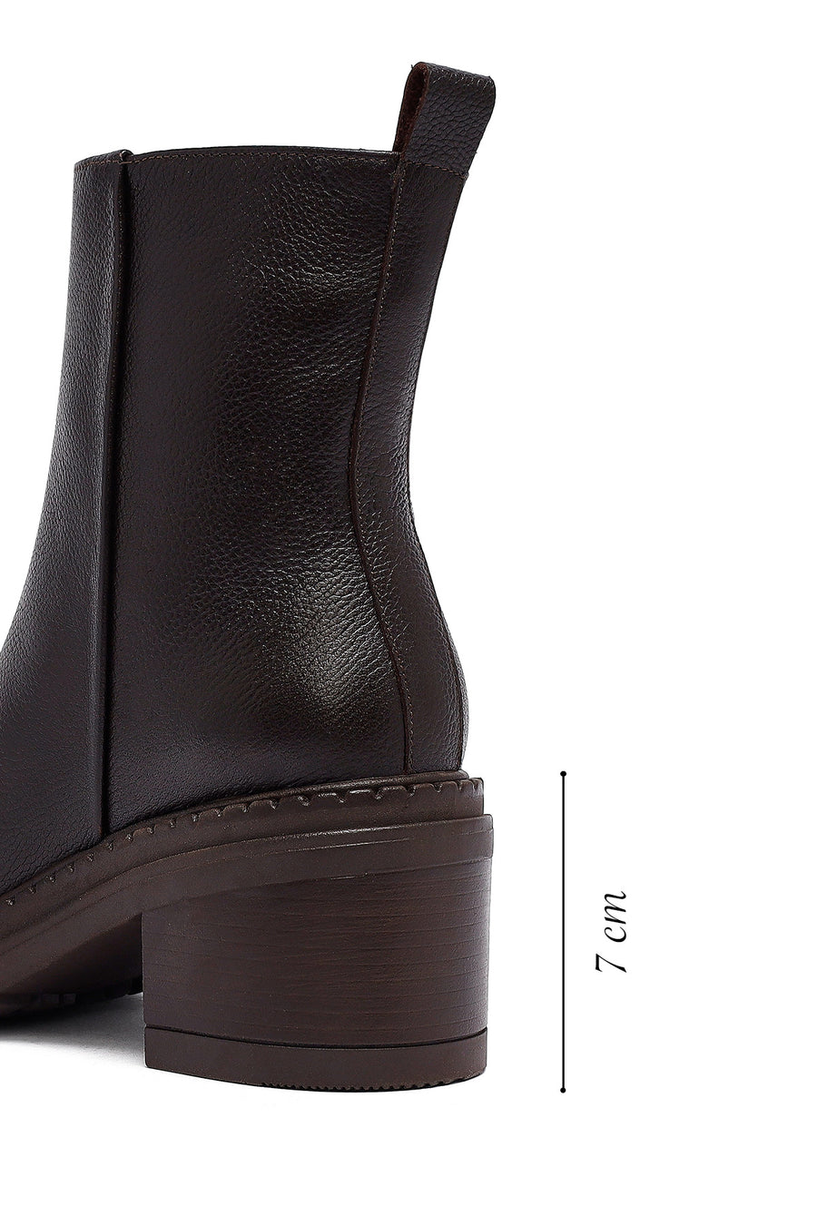 Woman Brown Zip Closure Chunky Heeled Leather Boots