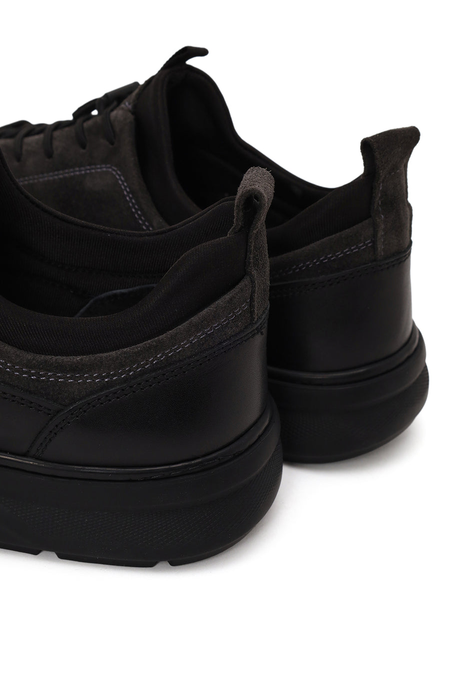 Erkek Gri Bağcıklı Kalın Tabanlı Deri Sneaker