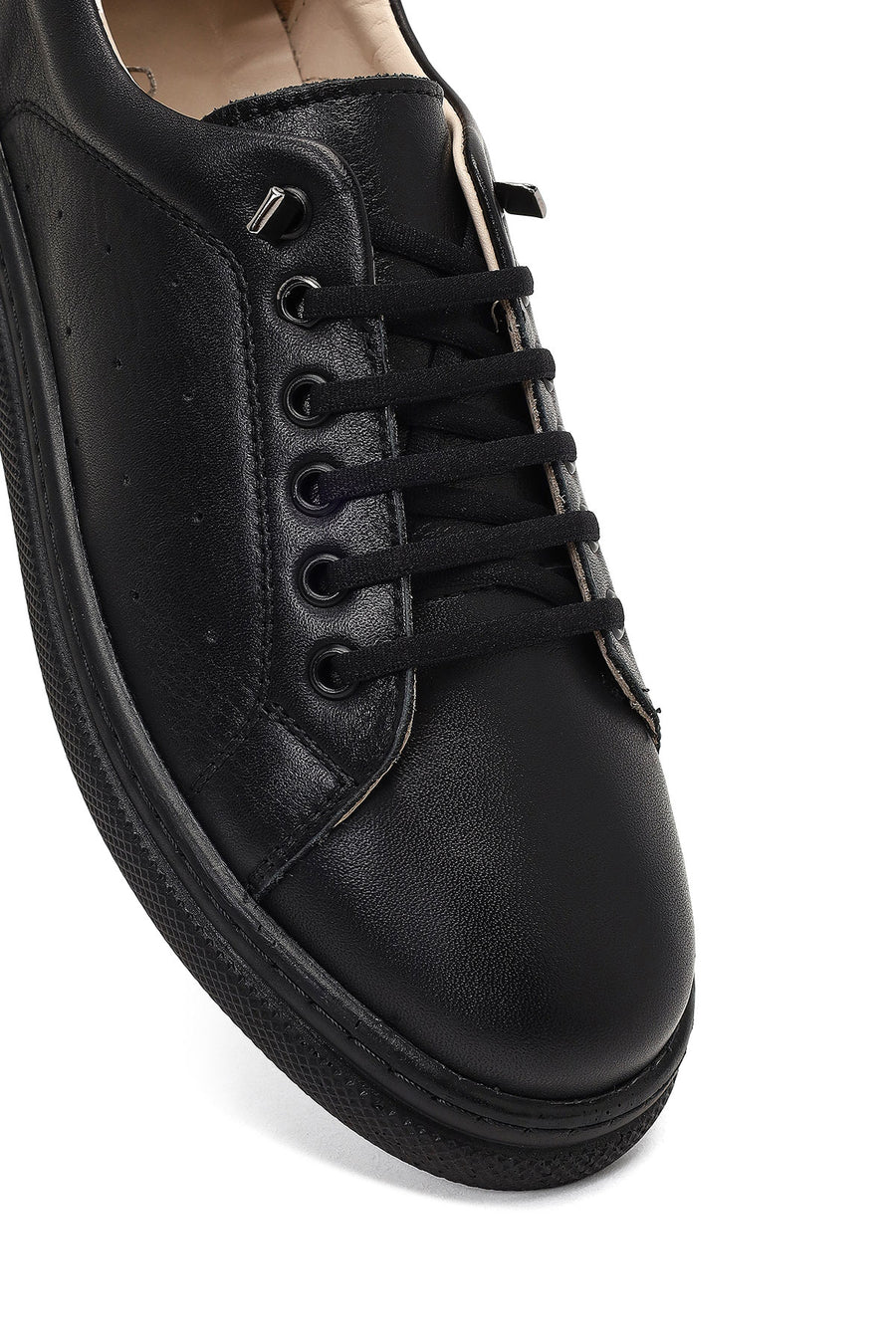 Women's Black Lace-up Leather Sneaker