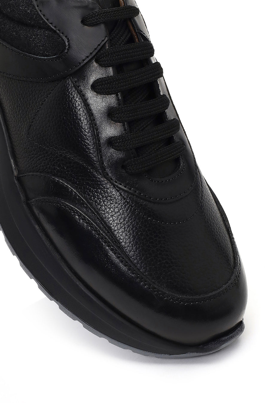 Men's Black Lace-Up Thick-Soled Leather Sneaker
