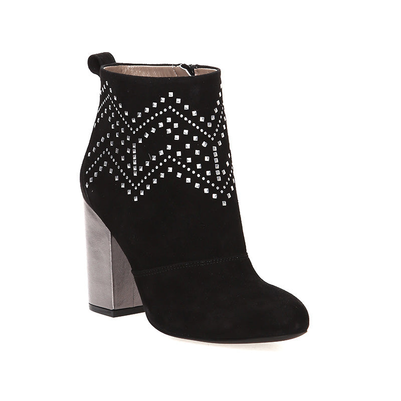 Complete the Look by Purchasing Together!