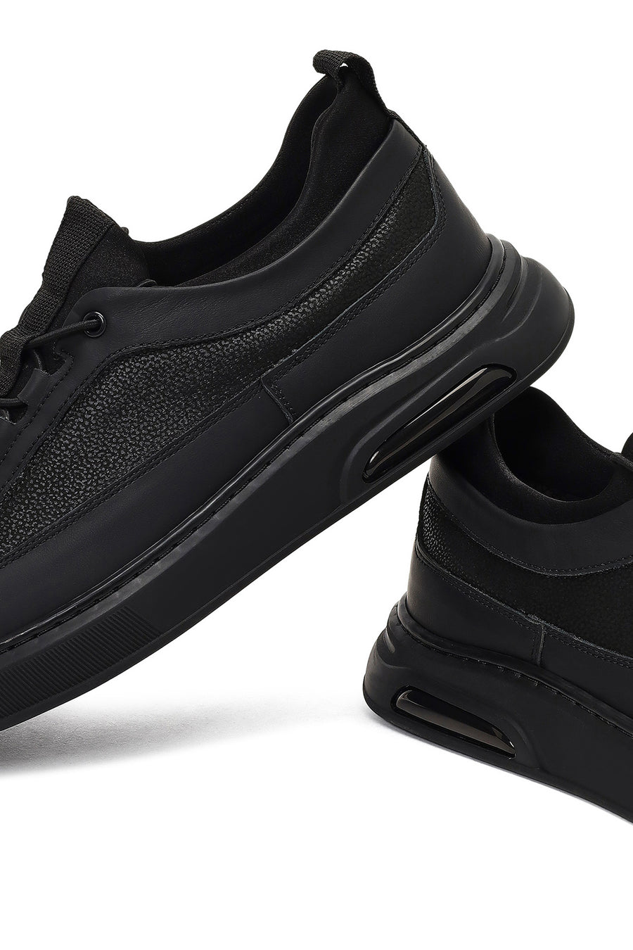 Men's Black Lace-Up Thick-Soled Leather Sneaker
