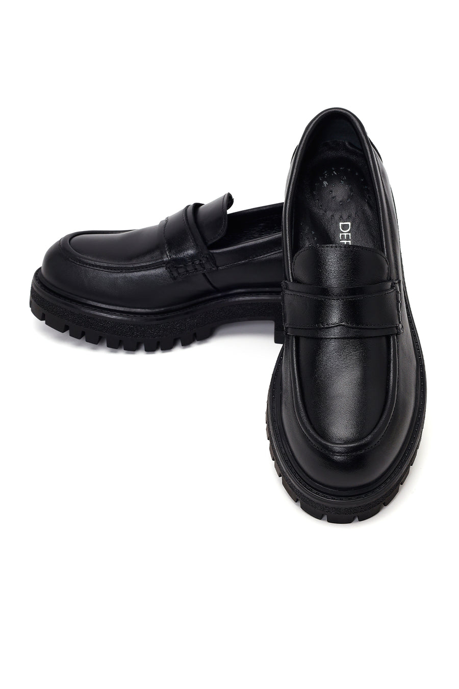 Woman Black Thick-Soled Leather Masculine Loafer