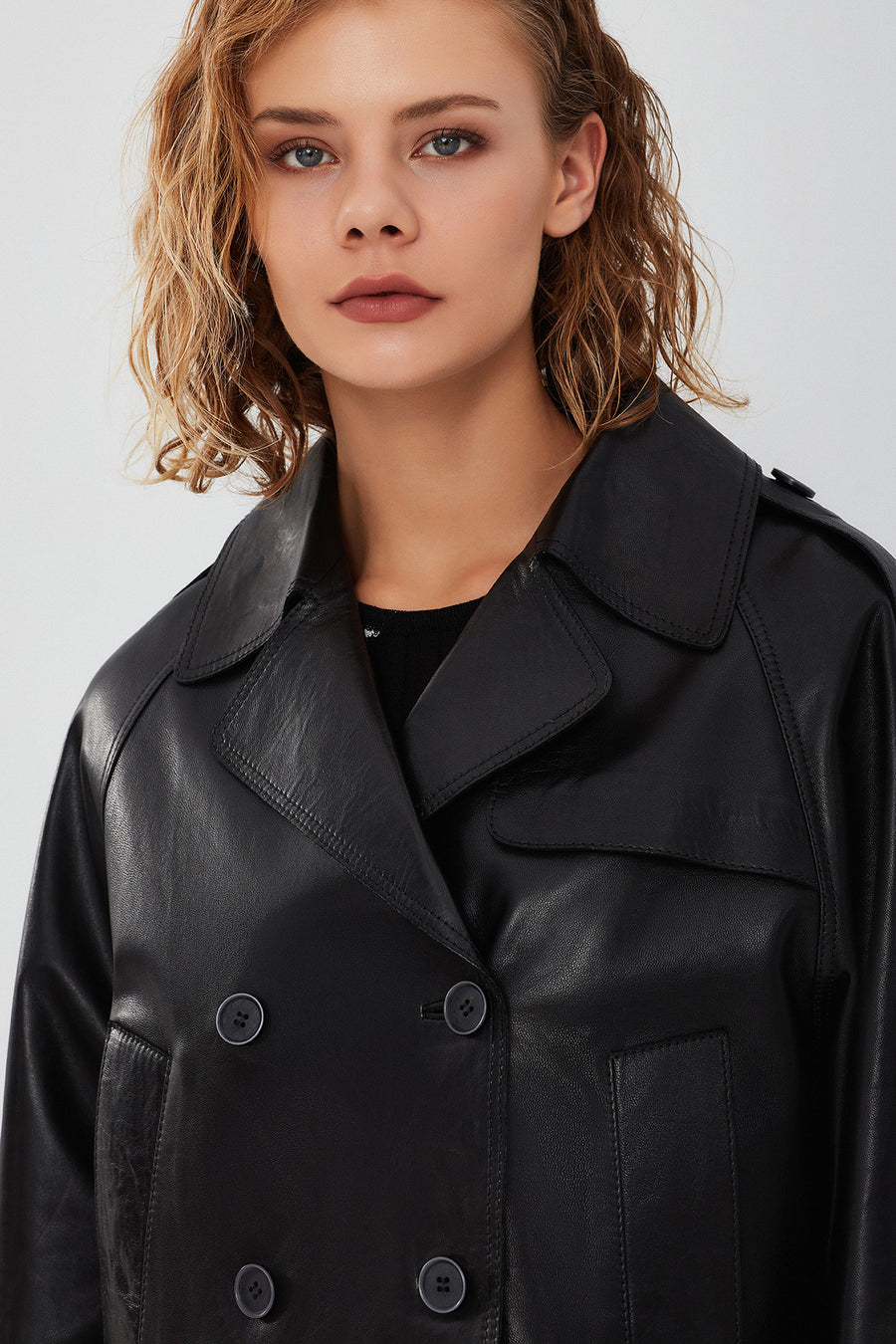 Tracy Women's Black Oversize Short Leather Coat