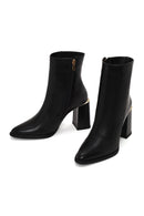 Woman Black Zip Closure Thick-Heeled Leather Boots | Derimod