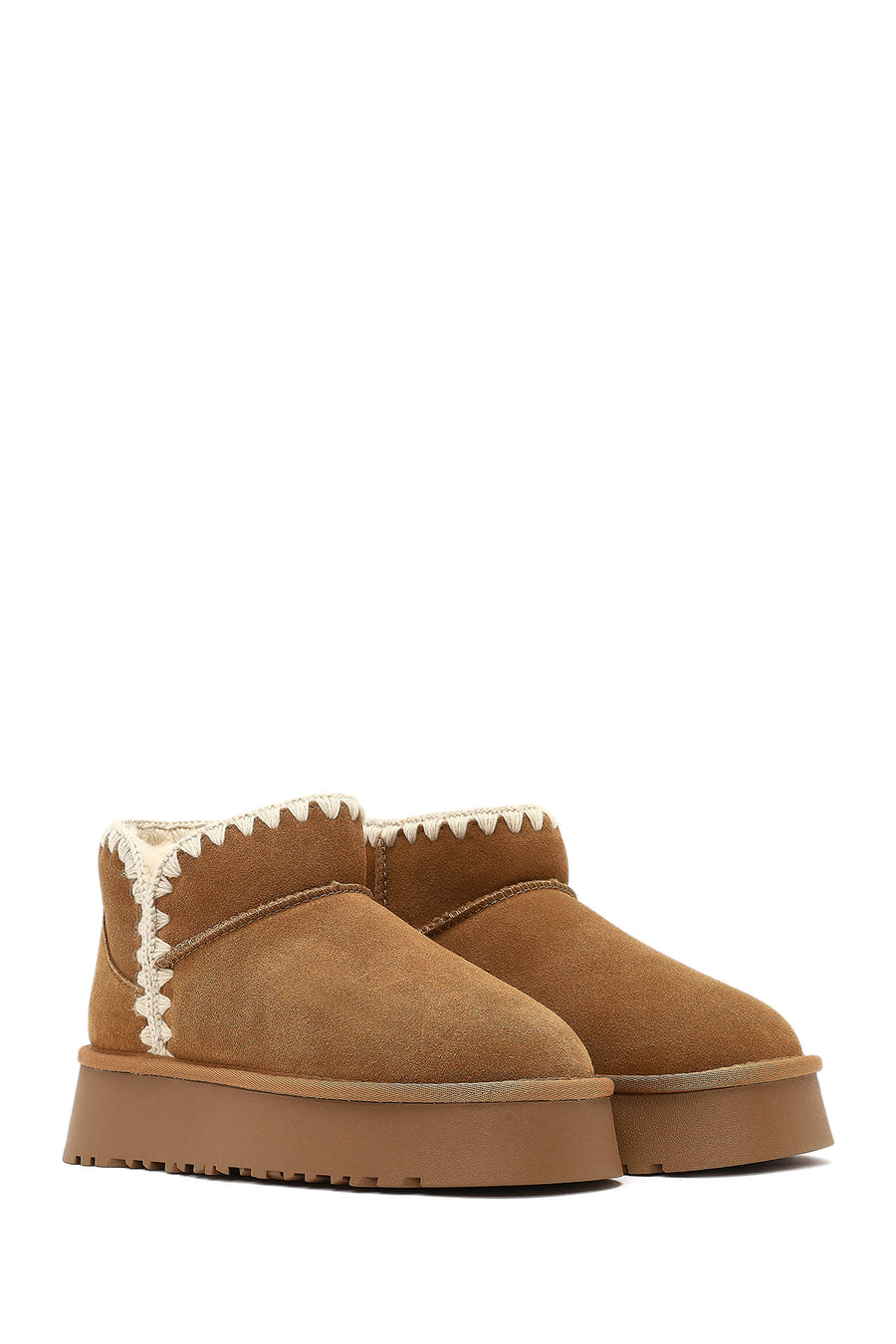 Woman Camel Suede Teddy Boots
