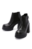 Woman Black Zip Closure Thick-Heeled Leather Boots | Derimod