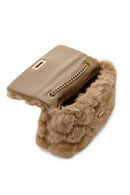 Women's Camel Chain Strap Plush Crossbody Bag | Derimod