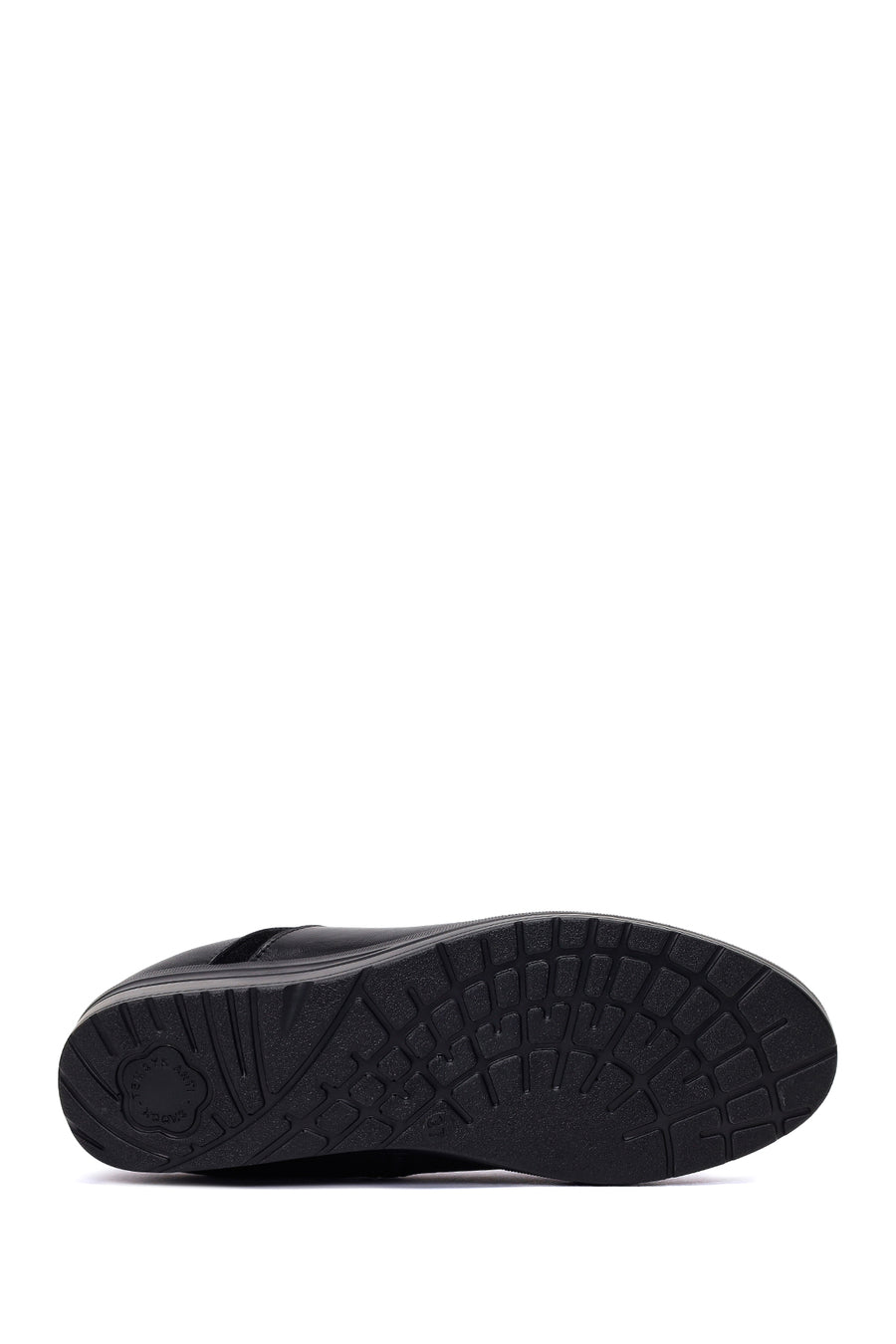 Woman Black Zip Closure Leather Comfort Boots