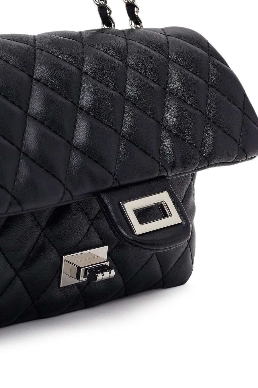 Woman Black Chain Strap Quilted Shoulder Bag
