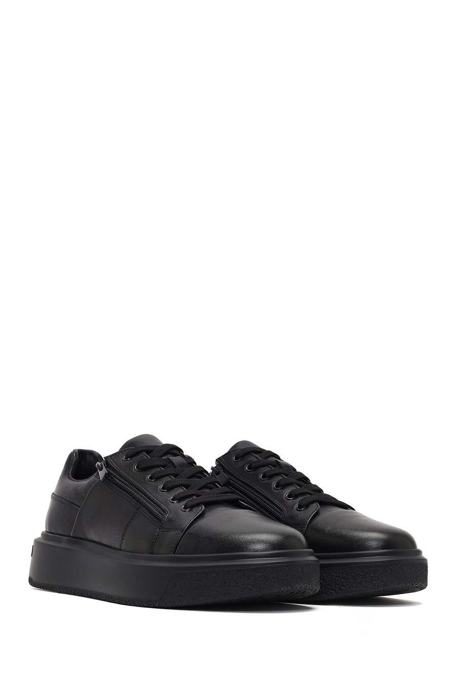 Men's Black Lace-Up Thick-Soled Leather Sneaker