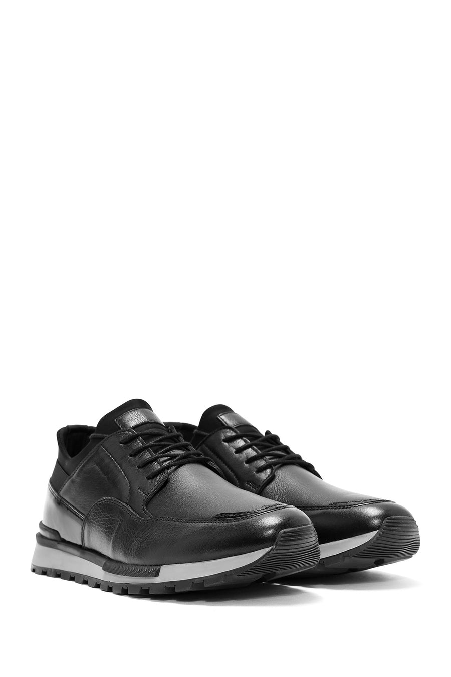 Men's Black Lace-Up Leather Casual Sneaker