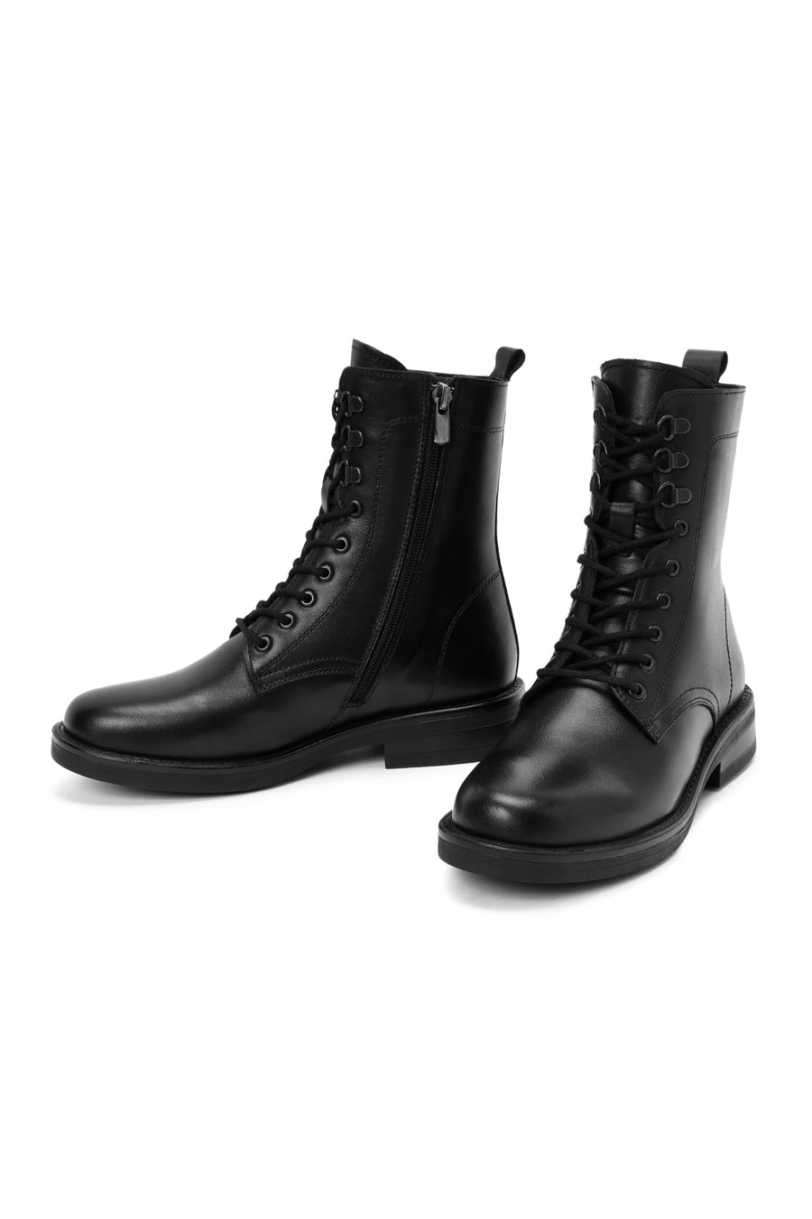 Woman Black Zippered Leather Postal Boots