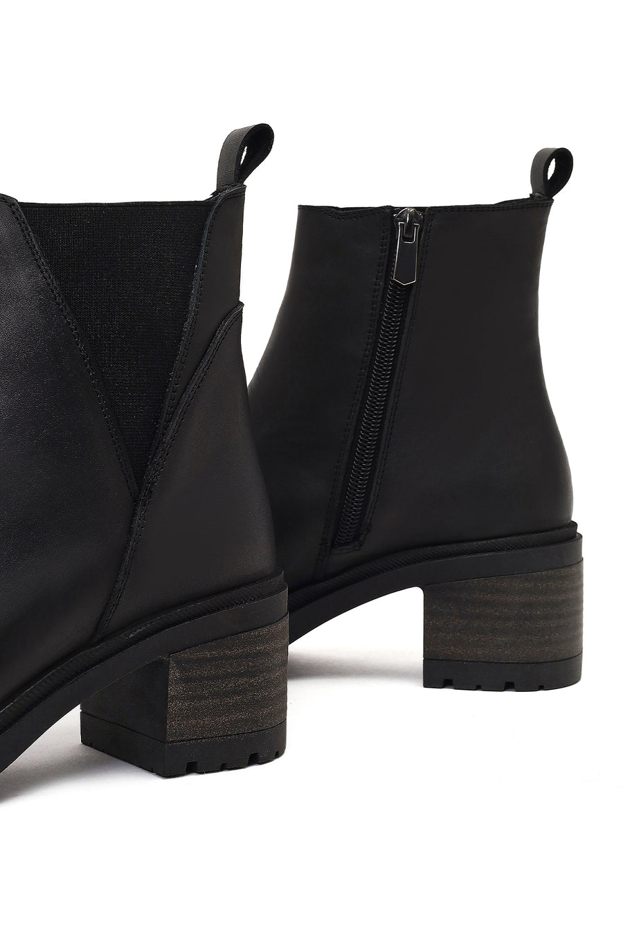 Women's Black Zippered Thick Heeled Leather Boot
