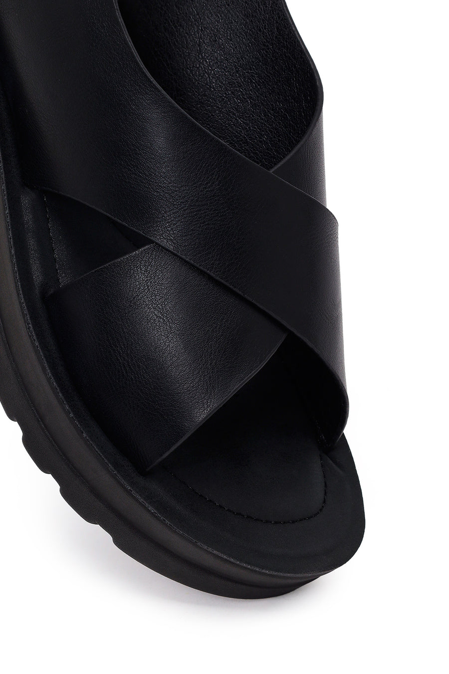 Woman Black Thick-Soled Sandal