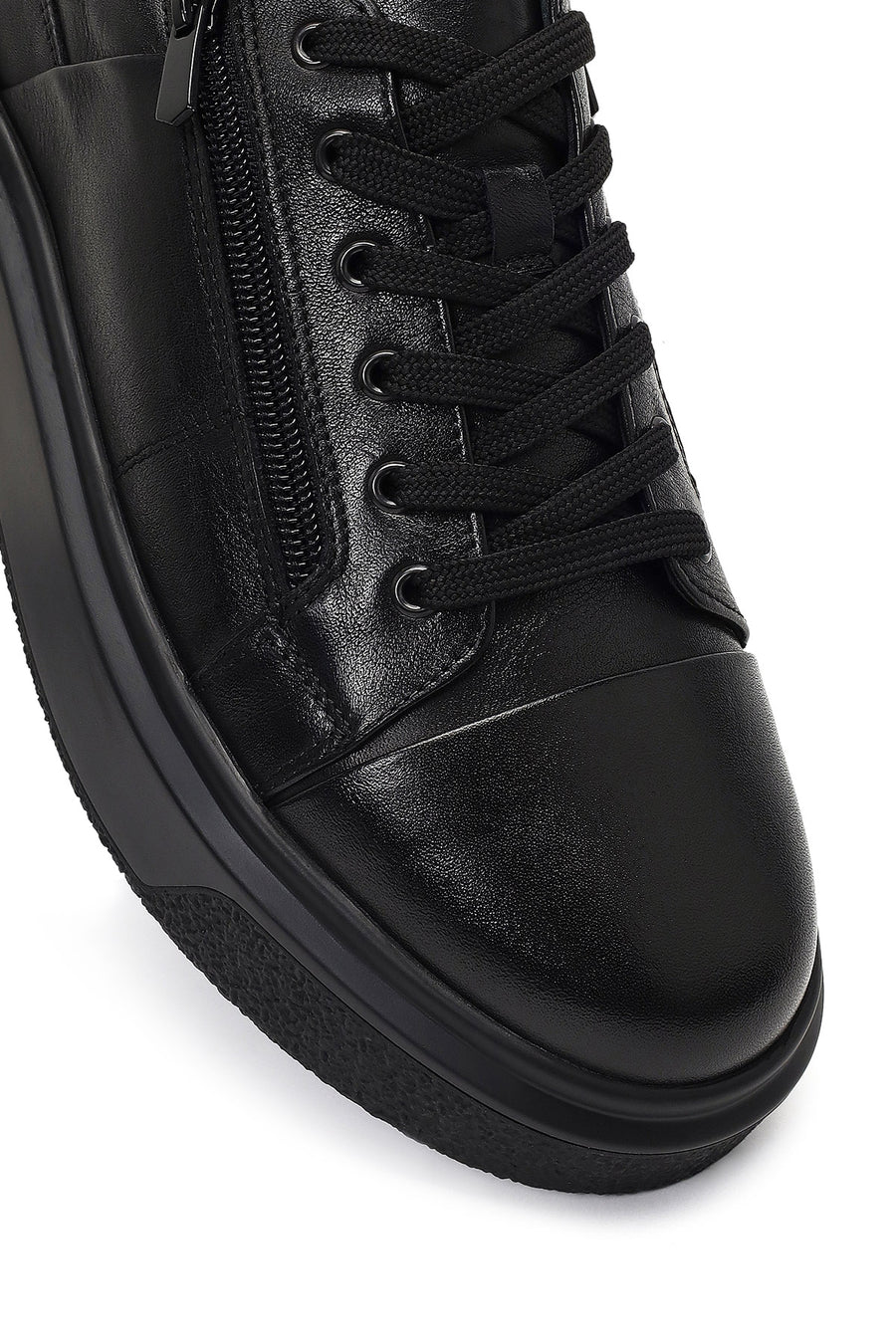 Men's Black Lace-Up Thick-Soled Leather Sneaker