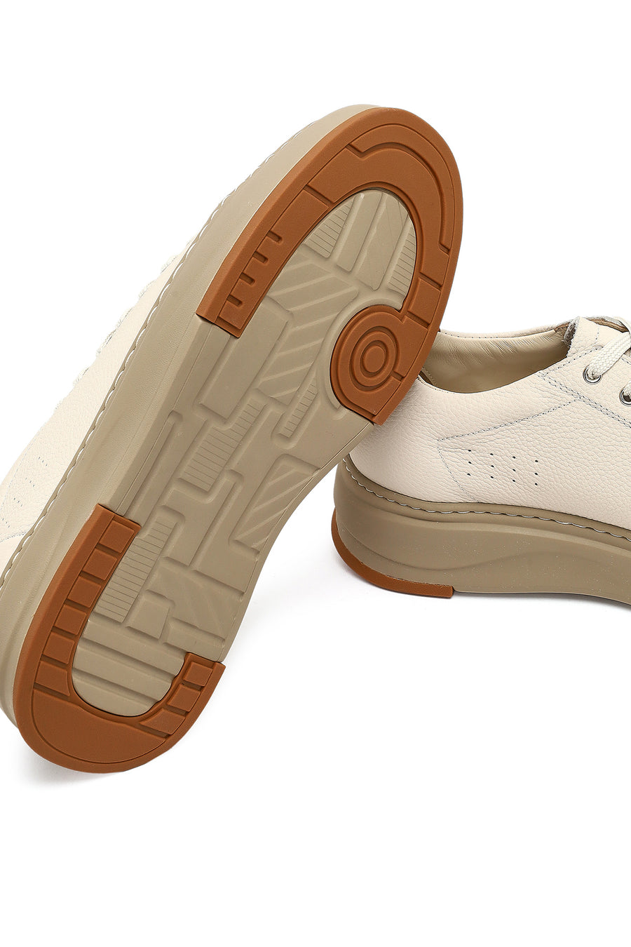Erkek Beyaz Bağcıklı Kalın Tabanlı Deri Sneaker