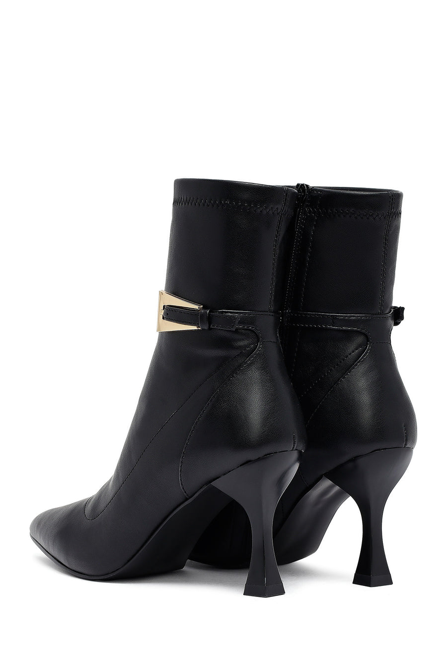 Woman Black Zippered Thin Heeled Boots