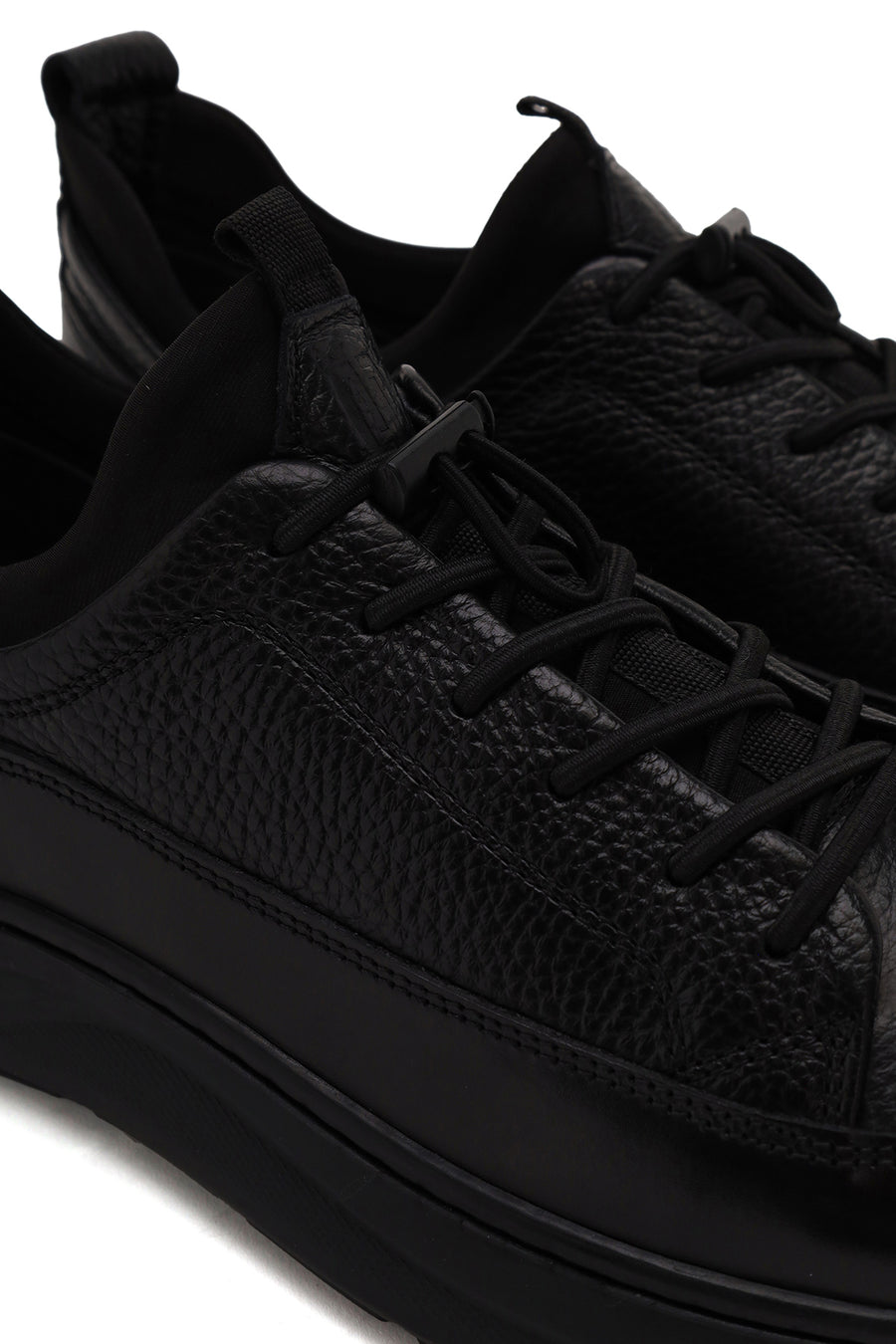 Erkek Siyah Bağcıklı Kalın Tabanlı Deri Sneaker