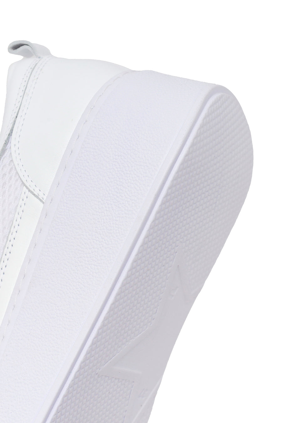 Kadın Beyaz Bağcıklı Kalın Tabanlı Deri Sneaker