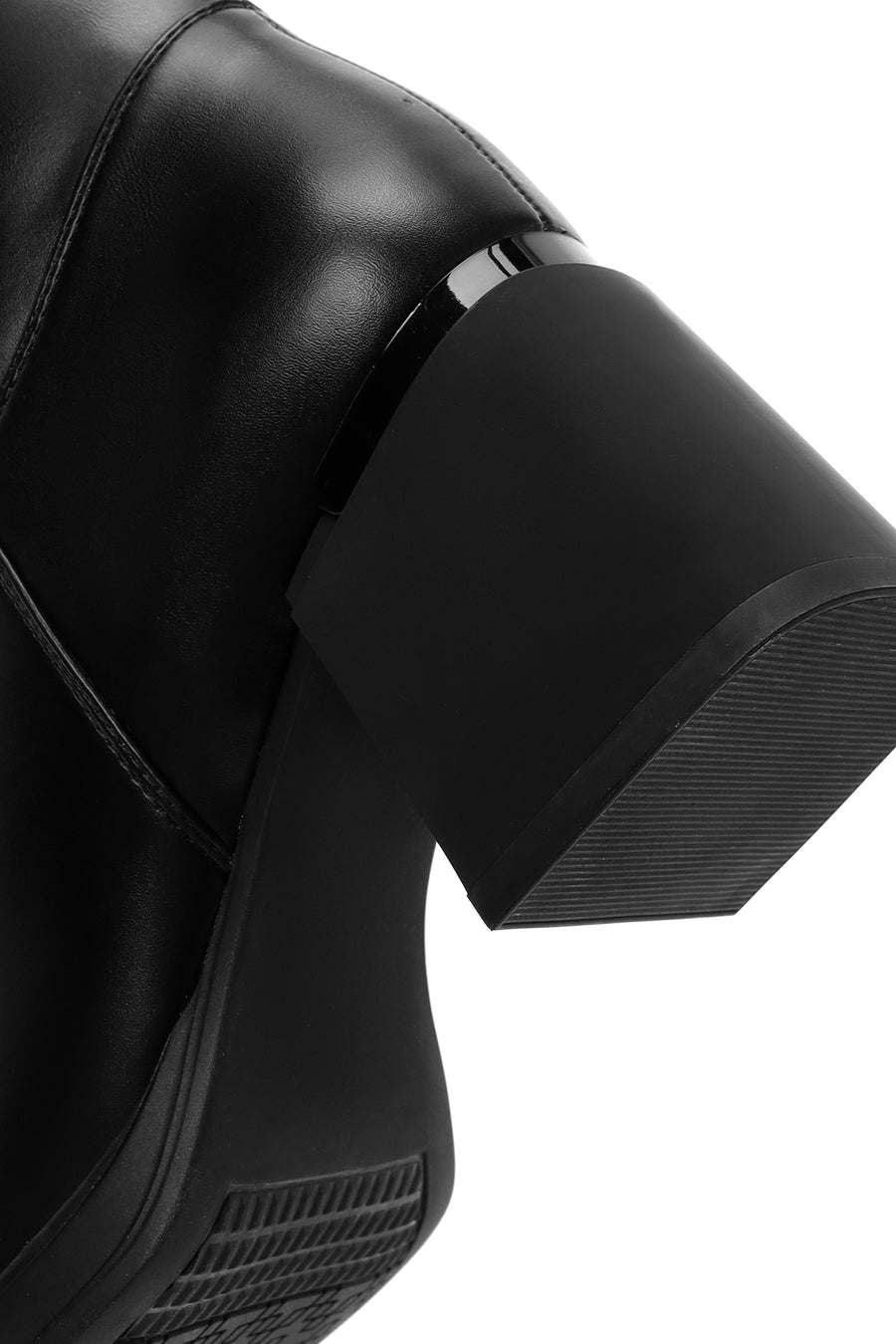 Woman Black Zip Closure Chunky-Heel Boot