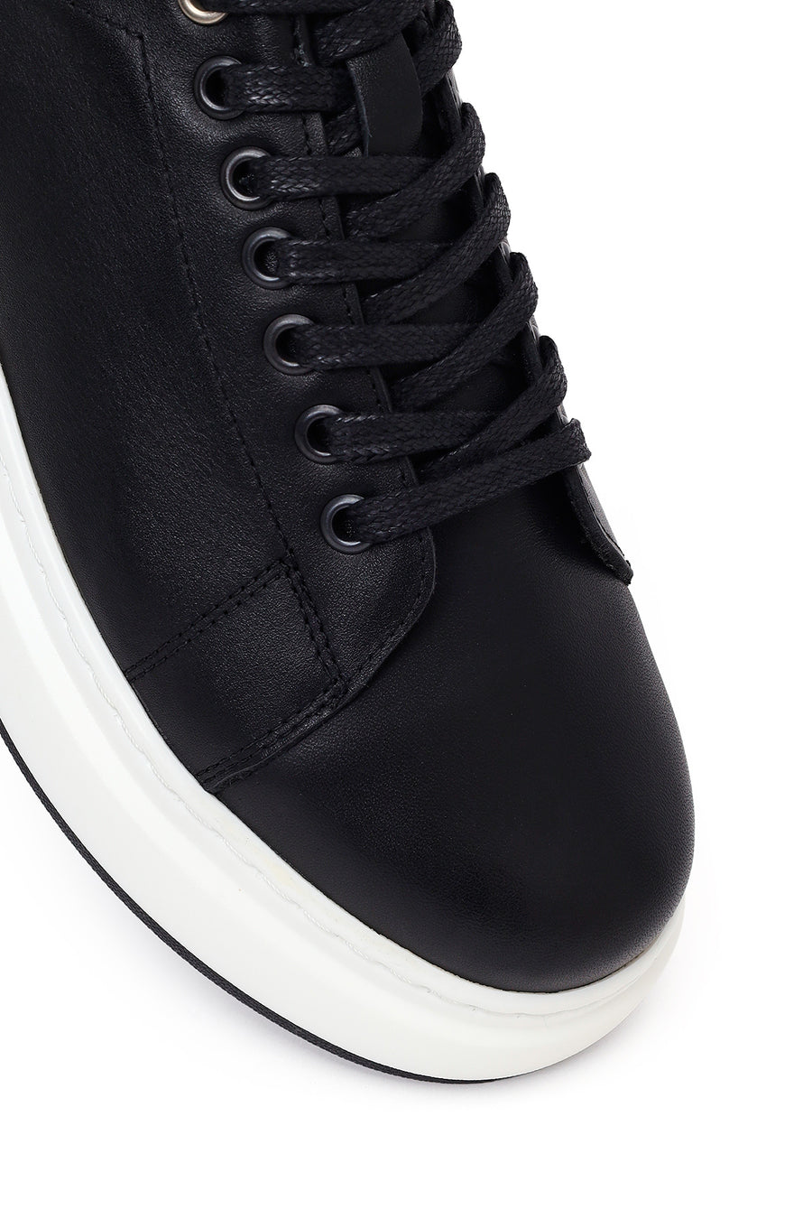 Erkek Siyah Bağcıklı Kalın Tabanlı Deri Sneaker