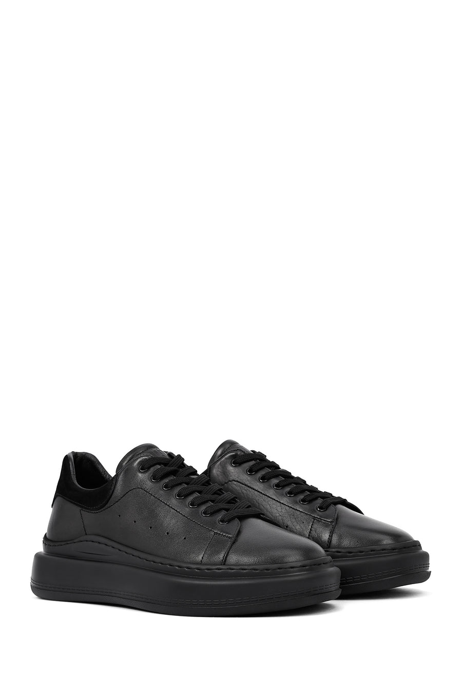 Men's Black Lace-Up Thick-Soled Leather Sneaker