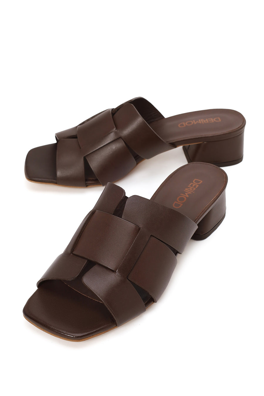 Woman Brown Short Thick-Heeled Leather Slipper