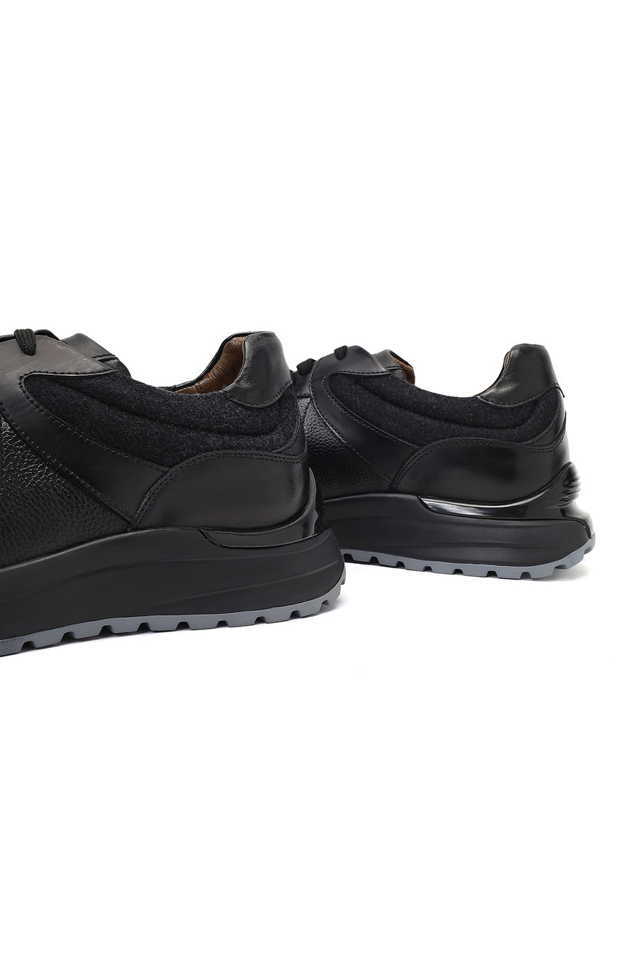 Men's Black Lace-Up Thick-Soled Leather Sneaker