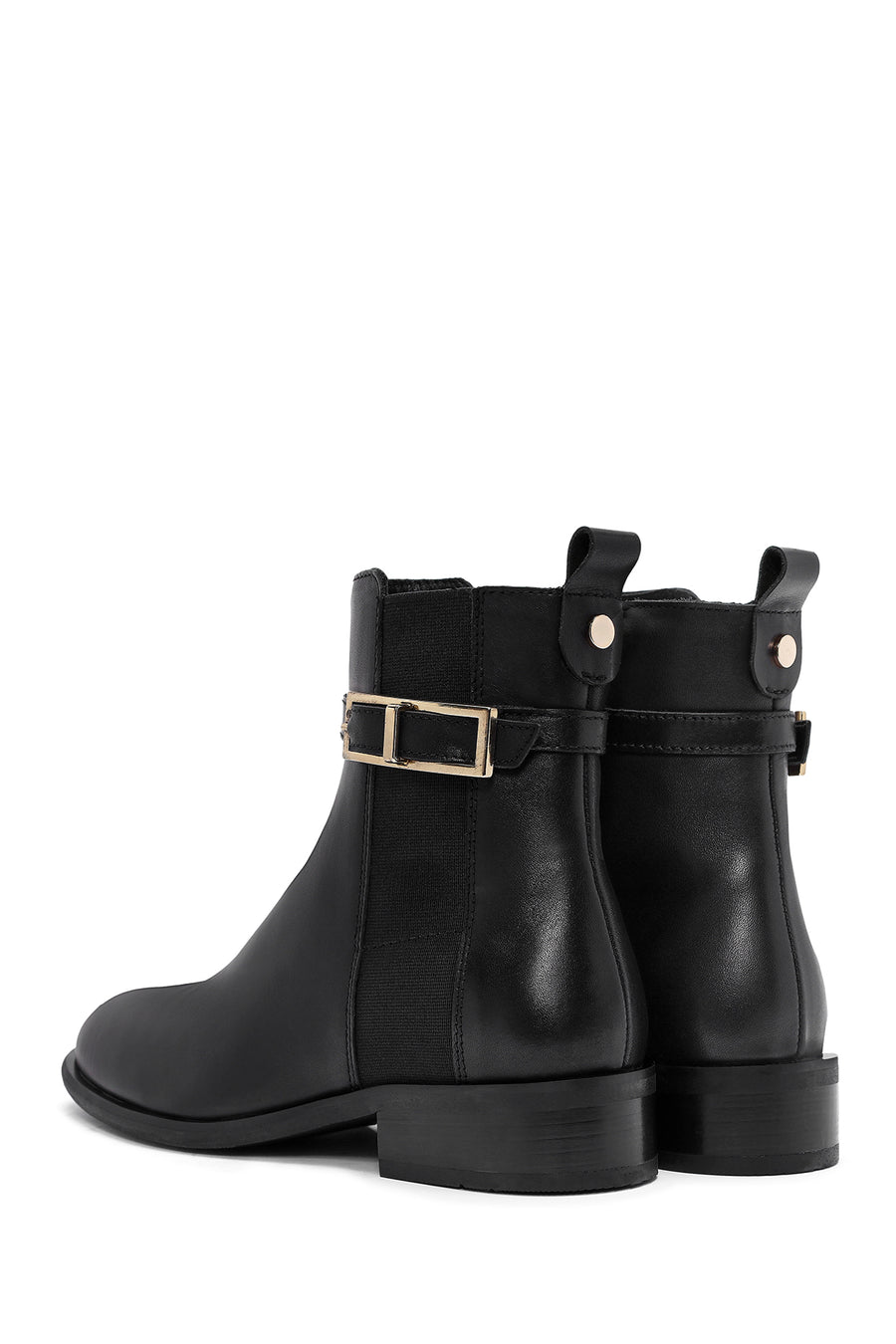 Woman Black Zippered Leather Boat