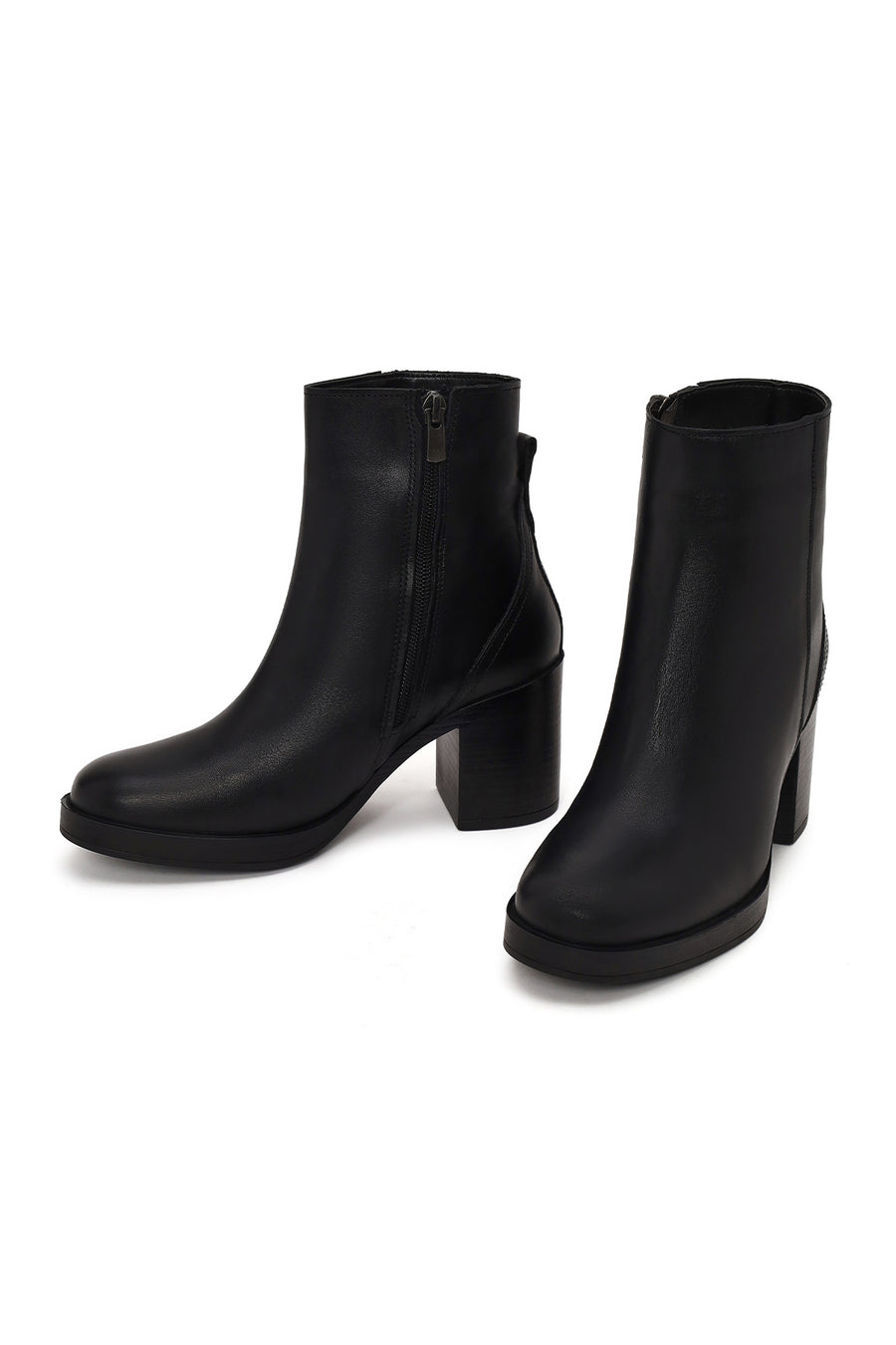 Woman Black Zip Closure Thick-Heeled Leather Boots