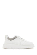 Kadın Beyaz Kalın Tabanlı Taşlı Sneaker | Derimod