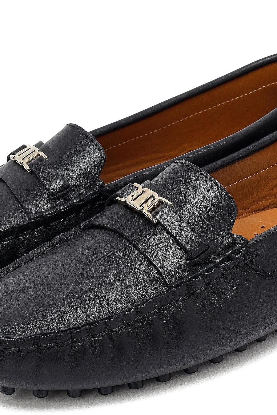 Woman Black Buckle Leather Loafer